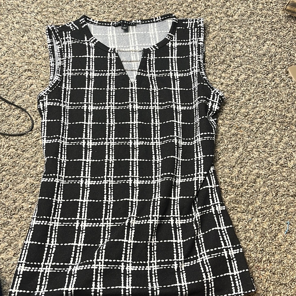 Cute black and white shirt